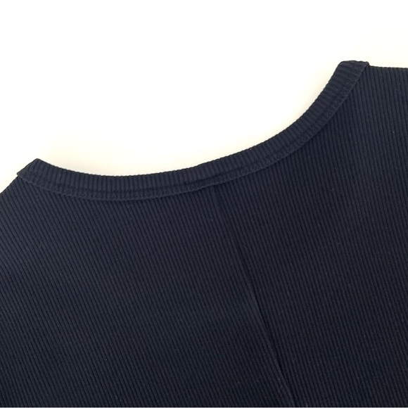 Alo Goddess Ribbed Short Sleeve Dress - Picture 10 of 11